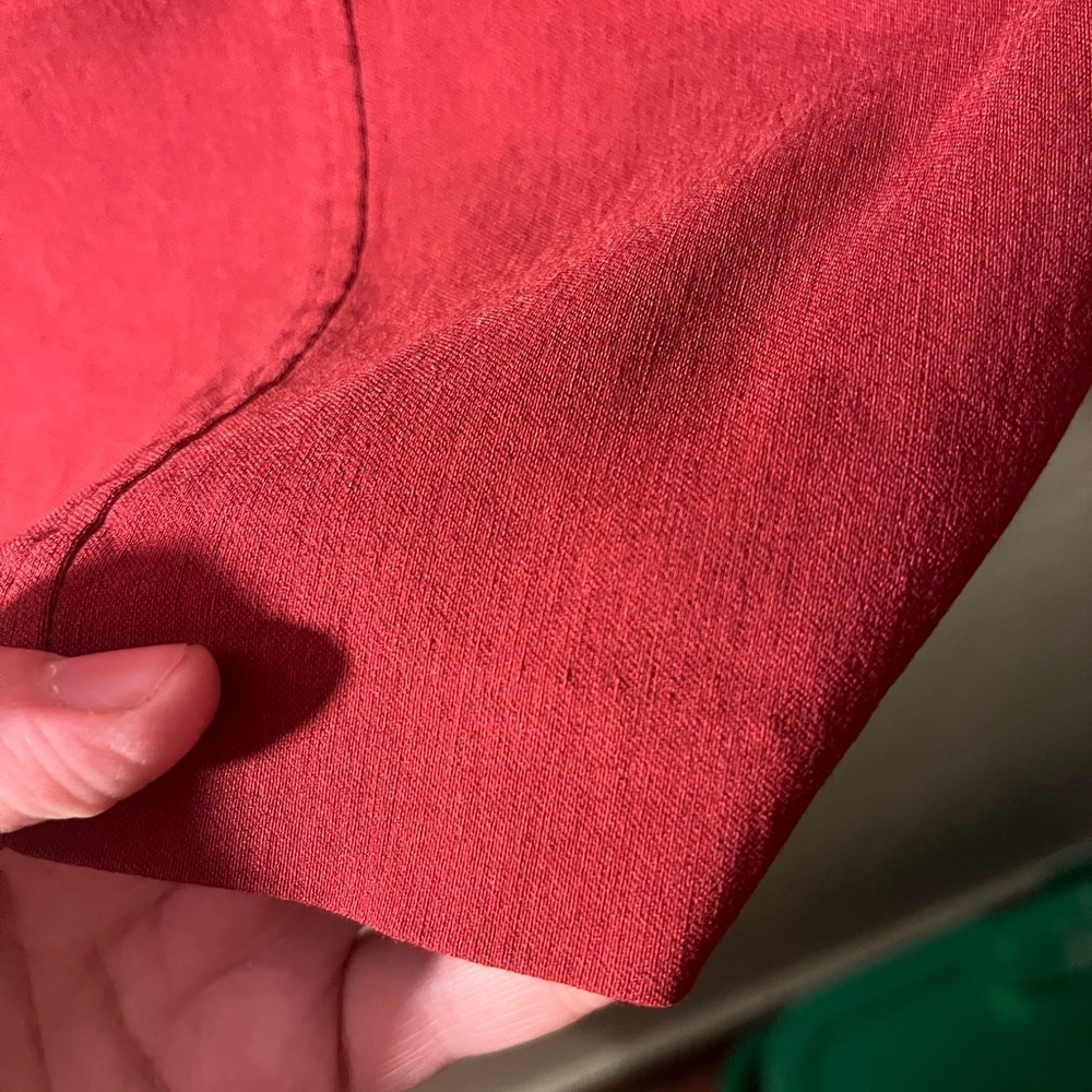 RED skirt - Picture 16 of 16